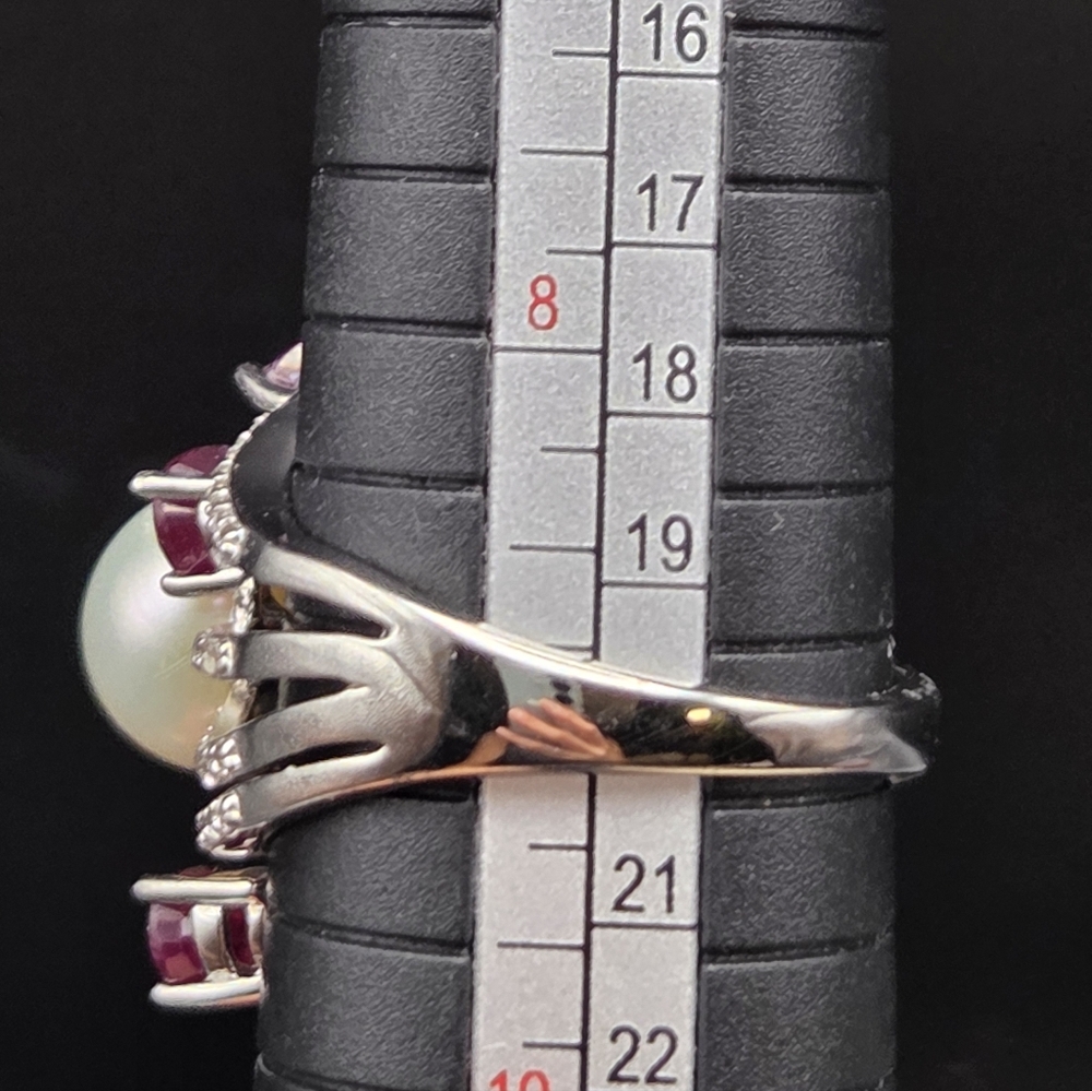 Sterling Silver Ruby & Pearl ring. Size 9 - Picture 5 of 6